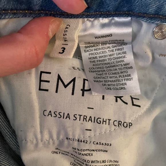 Distressed Empyre Jeans - Picture 3 of 3